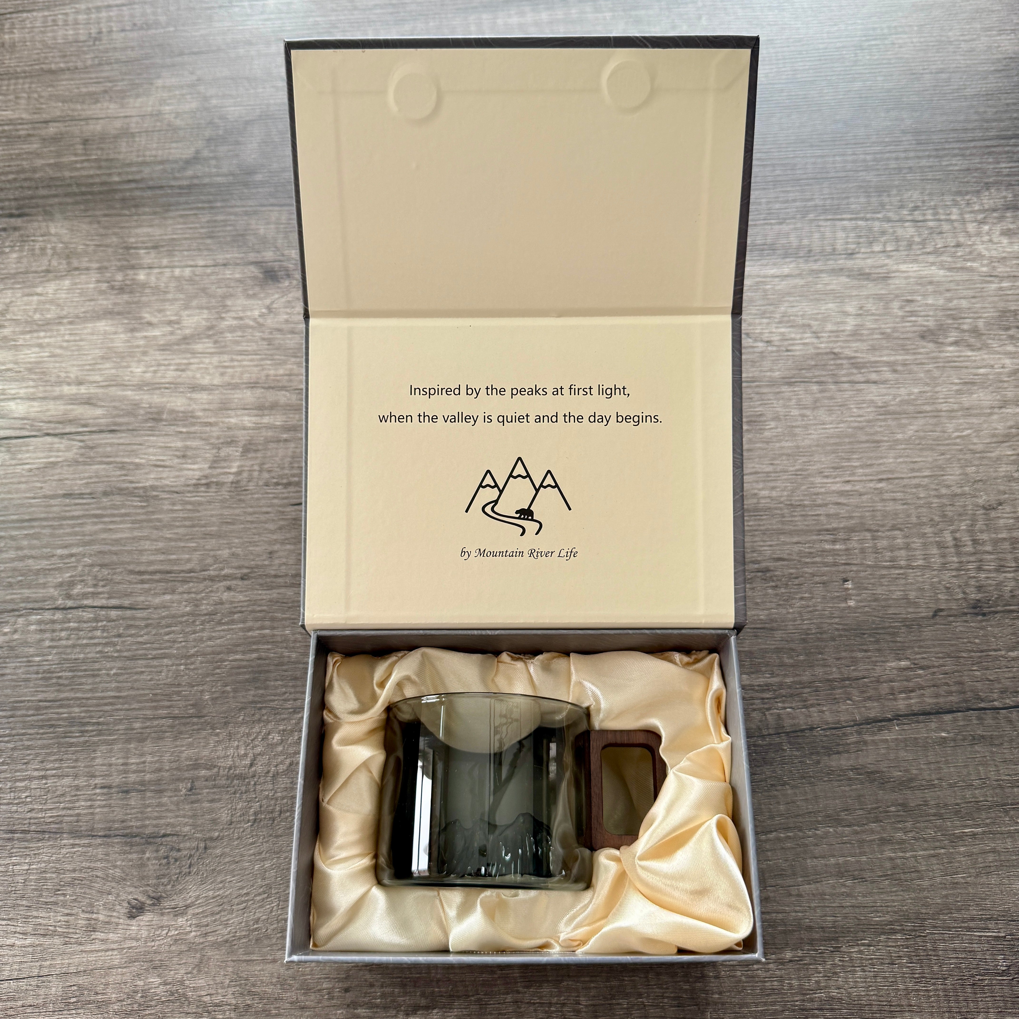 Alpine Relief Smoked Glass Mug