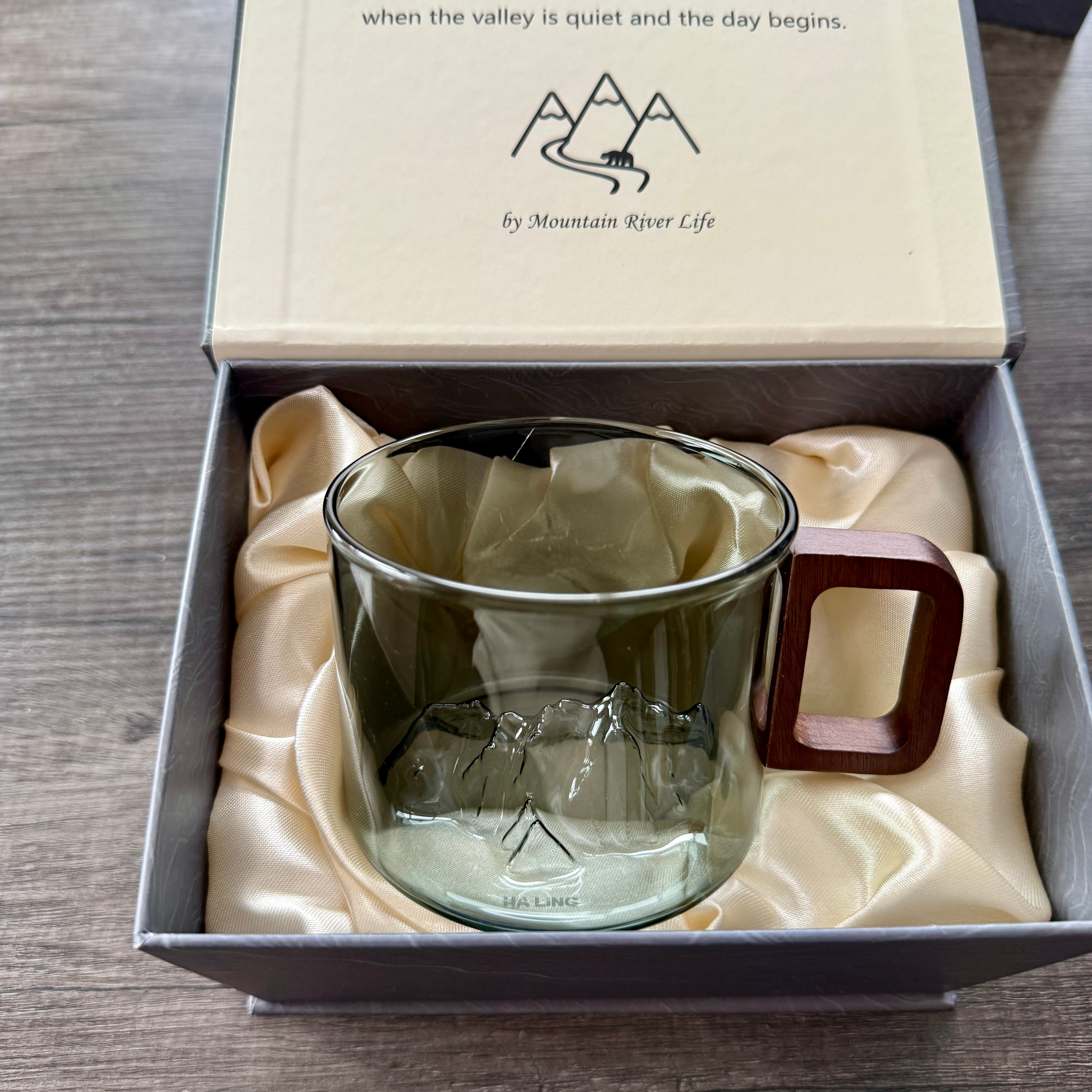 Alpine Relief Smoked Glass Mug